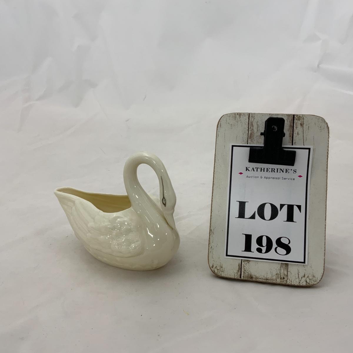 198 BELLEEK Swan