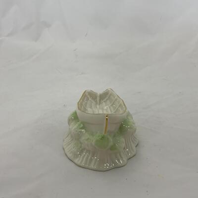 -199- BELLEEK | Salt Boat