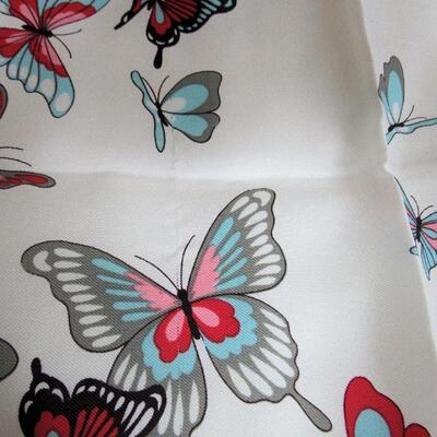 Signed Joli Ciel Large Ladies Scarf