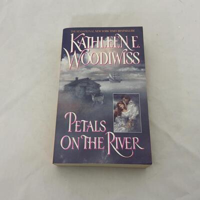 -203- Kathleen E Woodwiss | Twelve Books