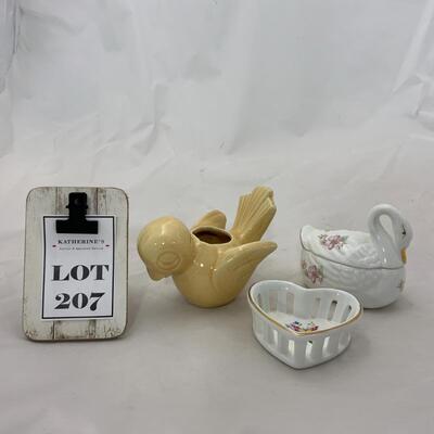 -207- SHAWNEE | Bird Planter | LEFTON | Heart Dish and Swan