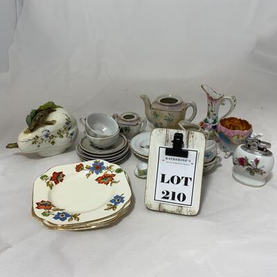 -210- Miscellaneous Small China Pieces
