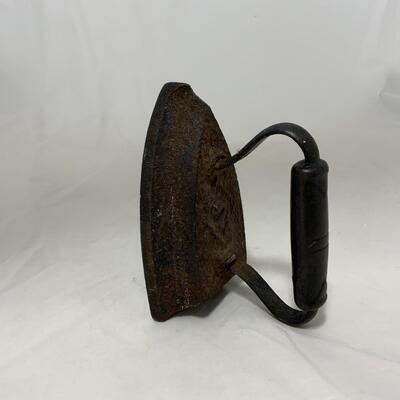 -211- Number 7 Sad Iron
