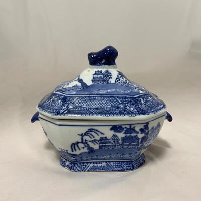 -212- Blue and White Dishes | Flow Blue | Auld Lang Syne