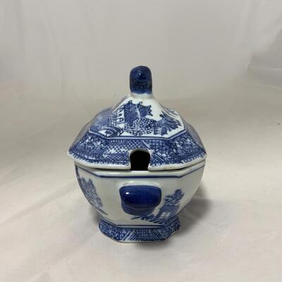 -212- Blue and White Dishes | Flow Blue | Auld Lang Syne