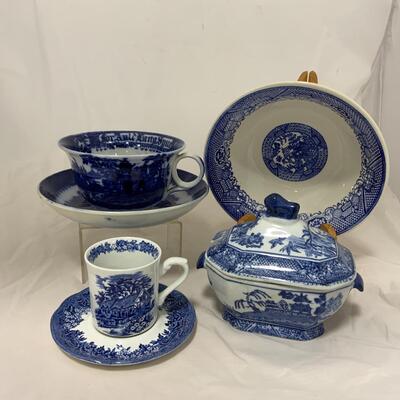 -212- Blue and White Dishes | Flow Blue | Auld Lang Syne