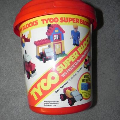 LOT  TYCO SUPER BLOCKS AND VINTAGE MASTER POGO