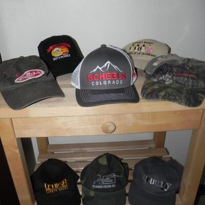 LOT 85 MENS CAPS