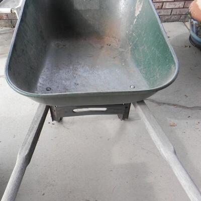 LOT 91  WHEELBARROW