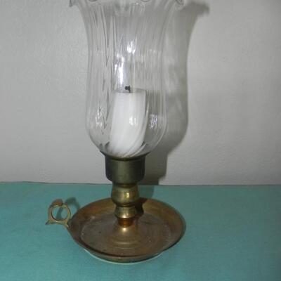 LOT 25 KITCHEN ITEMS