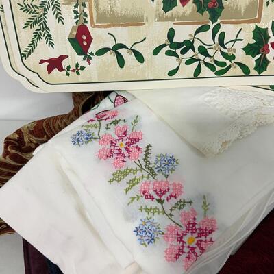 -219- Assortments of Table Cloths