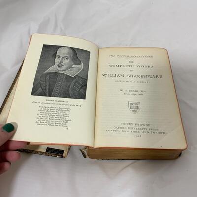 -125- BOOKS | Poetry | Leaves of Grass | Chaucer | Shakespeare