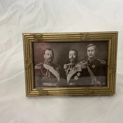 -226- Royalty and Wedding Photos | Imperial Soldier Photos