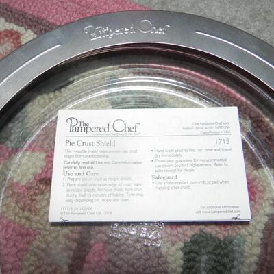 LOT 112  PAMPERED CHEF PIE CRUST SHIELD-POTTERY BOWL W/LID