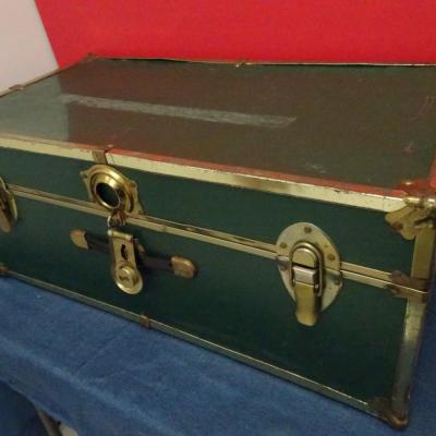 LOT 617.  TRUNK