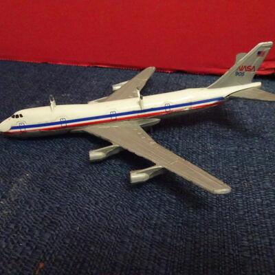 LOT 620. NASA RELATED TOYS