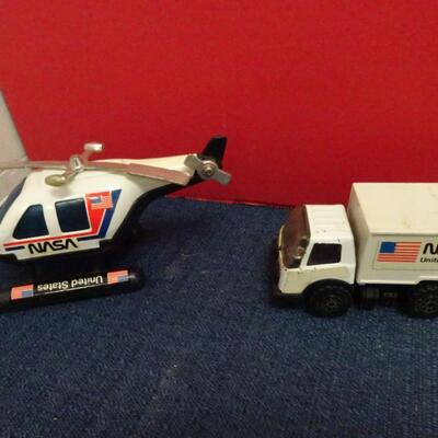 LOT 620. NASA RELATED TOYS