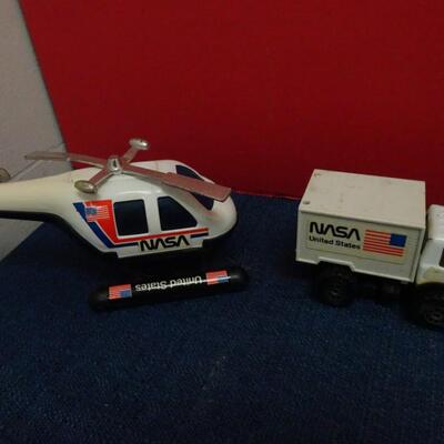 LOT 620. NASA RELATED TOYS