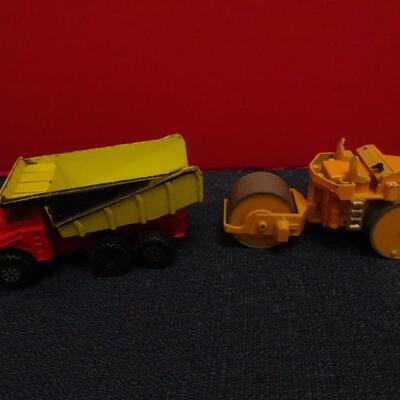 LOT 621 CONSTRUCTION RELATED TOYS