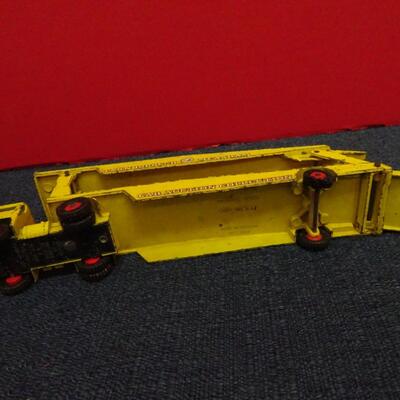 LOT 624.  MATCHBOX KING SIZE CAR HAULER AND WINROSS VINTAGE TOY TRUCKS