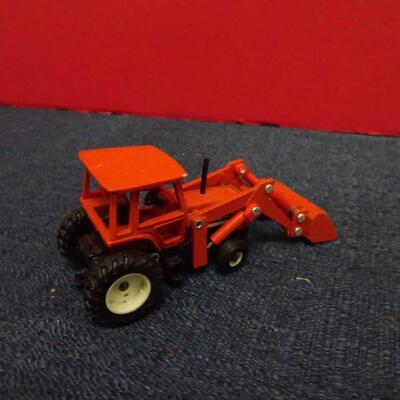 LOT 627. CONSTRUCTION TOY CARS