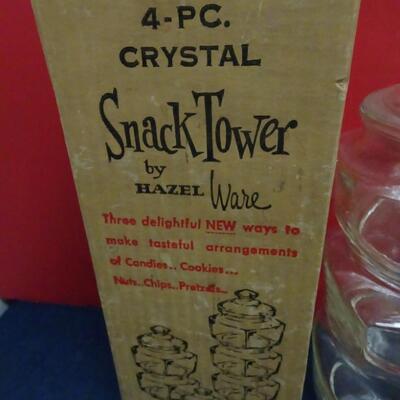 LOT 628. VINTAGE SNACK TOWER AND VINTAGE ECKO KITCHEN UTENSILS