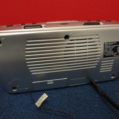 LOT 563 TROPICANA ORANGE RADIO AND CLOCK RADIO