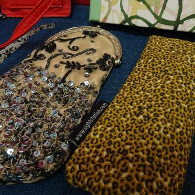 LOT #564. GLASSES , ACCESSORIES AND ORGINS SOAP