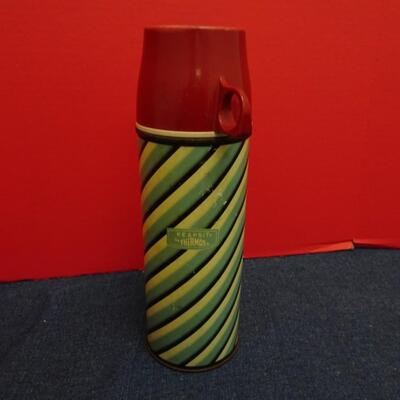 LOT 568. VINTAGE DIAL PHONE AND THERMOS