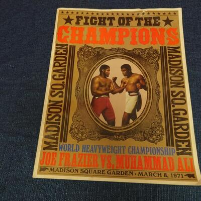LOT 573.   VINTAGE ALI VS. FRAZIER FIGHT OF CHAMPIONS PROGRAM