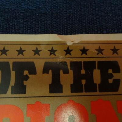 LOT 573.   VINTAGE ALI VS. FRAZIER FIGHT OF CHAMPIONS PROGRAM