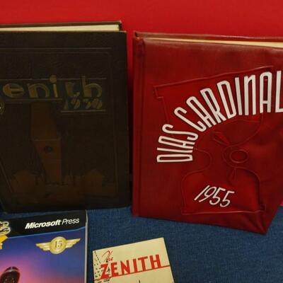 LOT 576. COLLECTION OF BOOKS