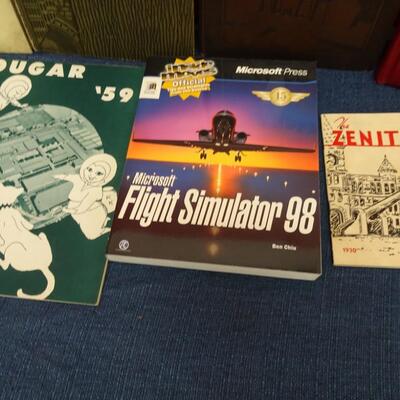 LOT 576. COLLECTION OF BOOKS