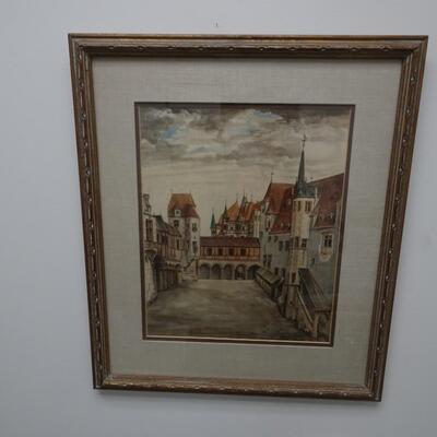 LOT 582  HOME DECOR ART