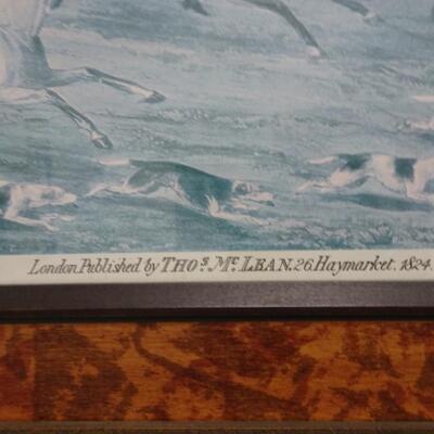 LOT 585. HOME DECOR ART