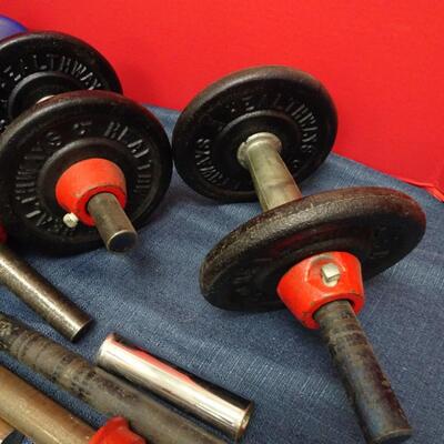 LOT 593. WEIGHTS AND EXERCISE GEAR