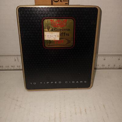 La Corona Whiffs Metal Cigar Tin with Tips Made in England EMPTY