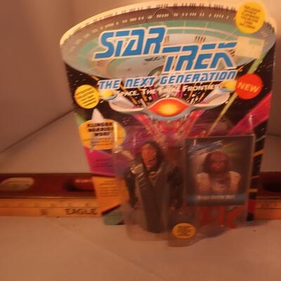 Star Trek The Next Generation Klingon Warrior Worf Action Figure Playmates 1993