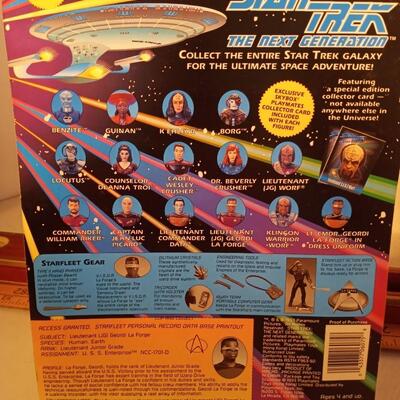 Geordi LaForge JG First Season Uniform Playmates 93 Star Trek Next Gen TNG Red