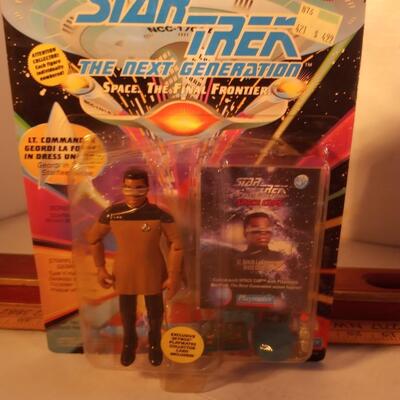 Star Trek TNG Geordi La Forge Dress Uniform Action Figure 1:16 Playmates 1993