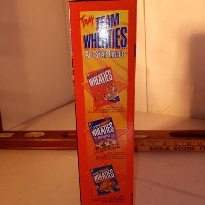 RARE 1995 ATLANTA BRAVES WORLD SERIES WHEATIES BOX Sealed, Perfect condition -- upld 2/1