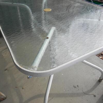 LOT 124 PATIO TABLE AND SIDE TABLES