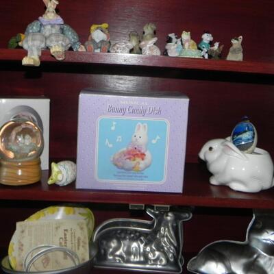 LOT 126 EASTER ITEMS