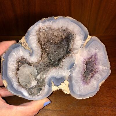Amethyst Agate W Calcite Geode
