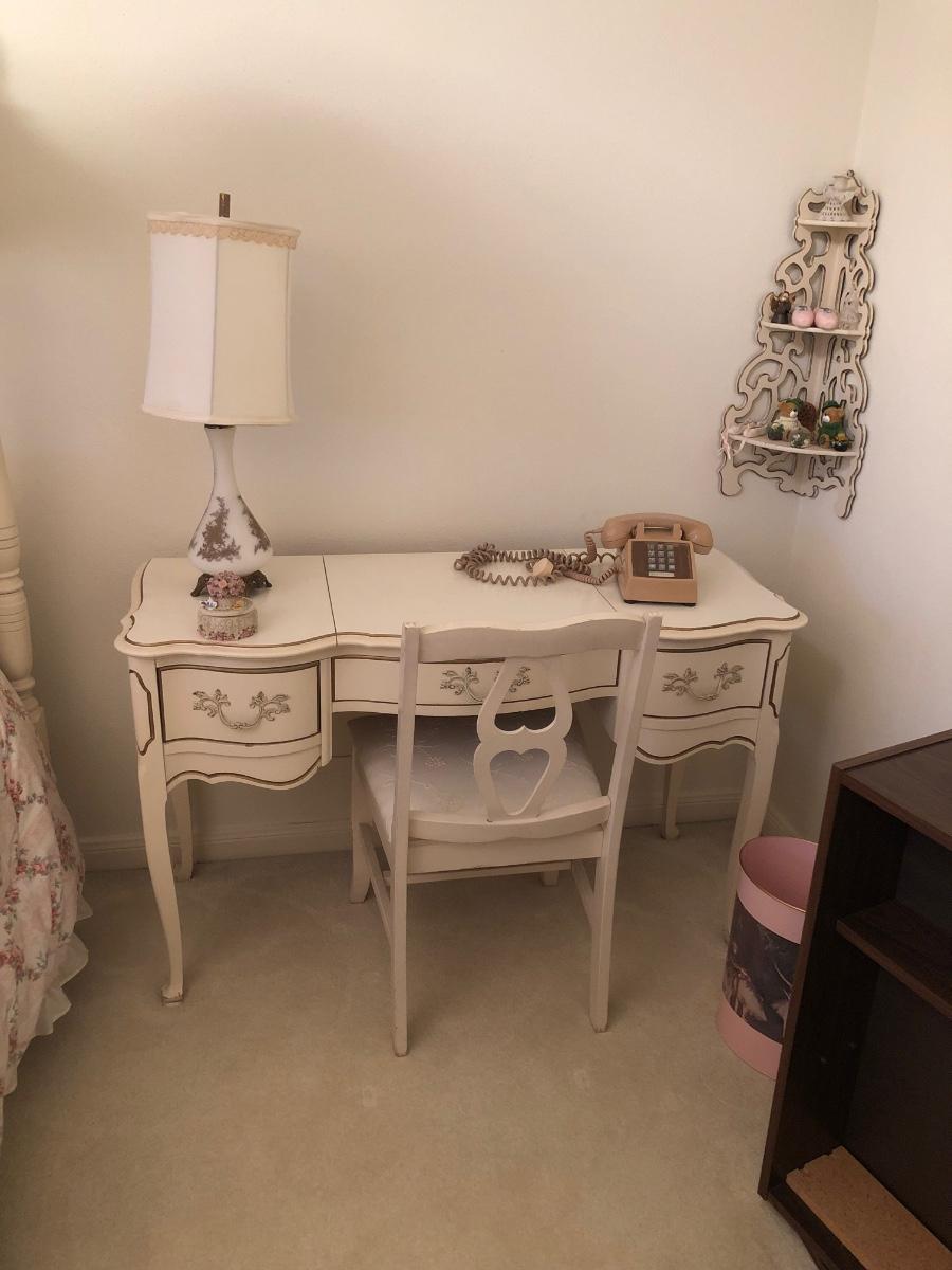 Vintage French Provincial vanity/ desk