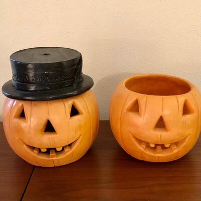 2 vintage Comanche ceramic pumpkins!