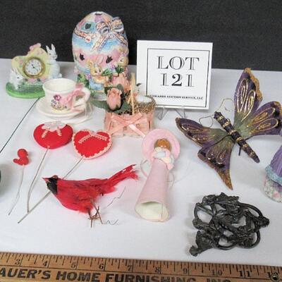 Misc Lot of Holiday and Spring Decor