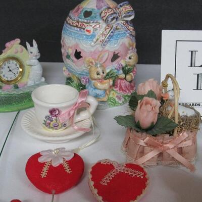 Misc Lot of Holiday and Spring Decor