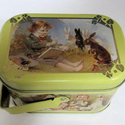 Lot of Older Easter Candy Tins