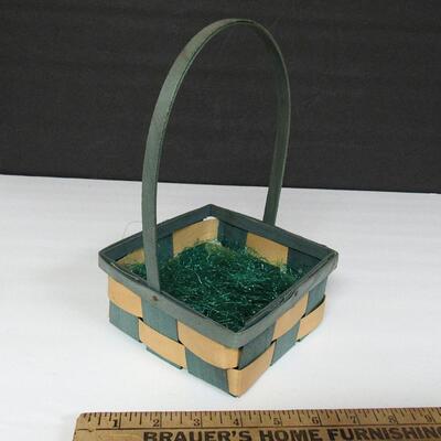 Vintage Wood Easter Basket With Cellophane Grass